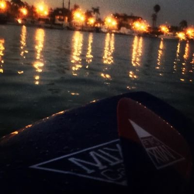 paddle nocturno zona iluminada